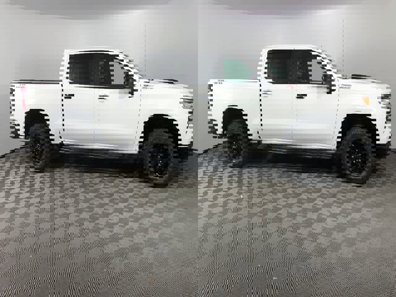 Used 2023 Chevrolet Silverado 1500 LT Trail Boss w/ Protection Package image 9