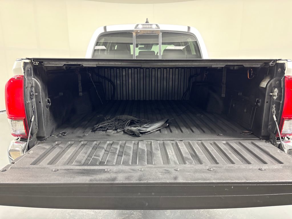 Used 2022 Toyota Tacoma SR5 image 28