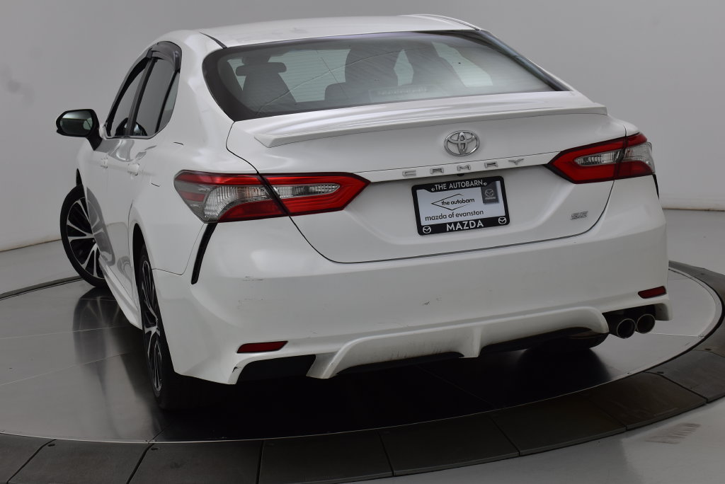 Used 2018 Toyota Camry SE FWD image 7