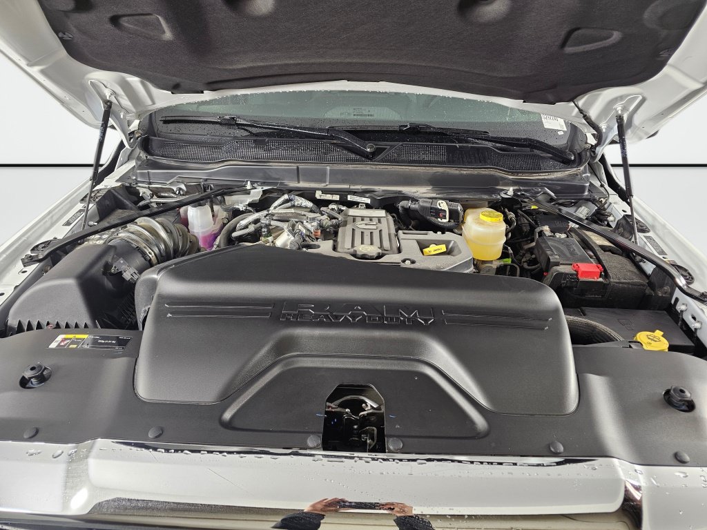 New 2026 RAM 3500 Tradesman AWD/4WD image 13