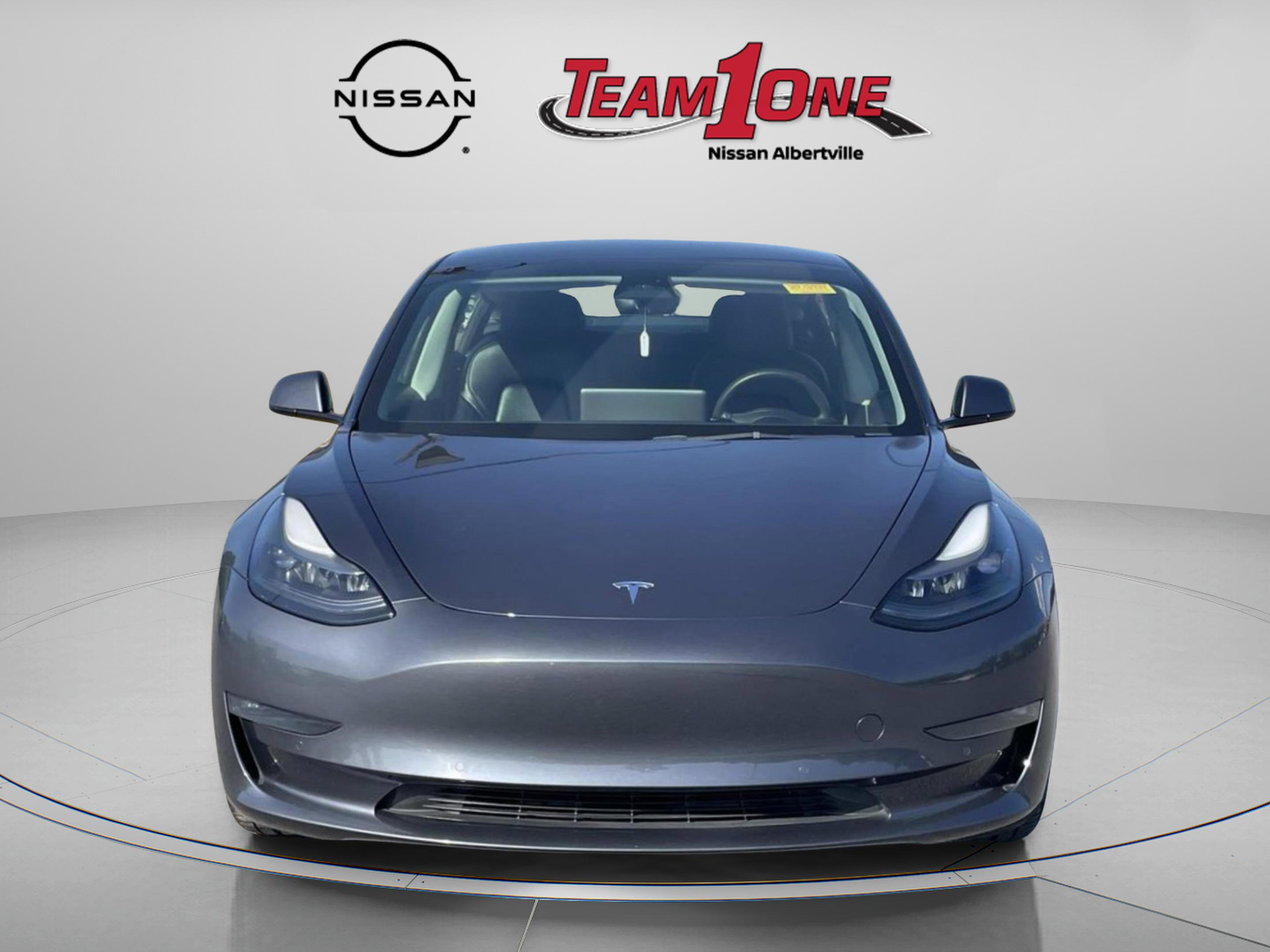 Used 2022 Tesla Model 3 Performance image 2