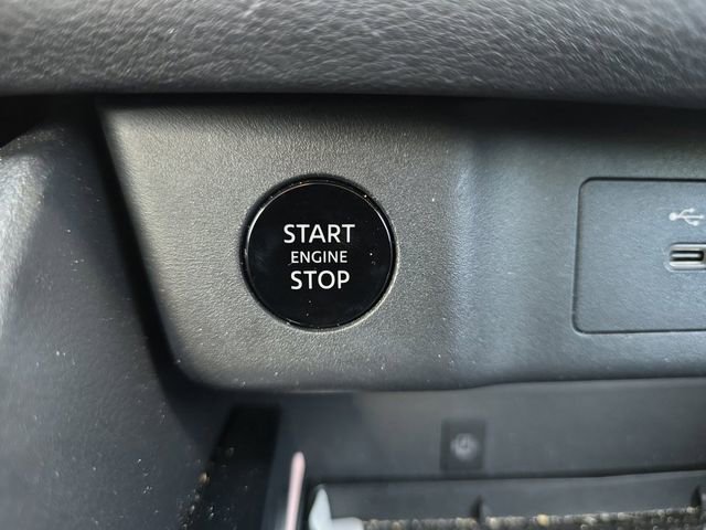 Used 2024 Nissan Rogue SL w/ SL Premium Package image 29