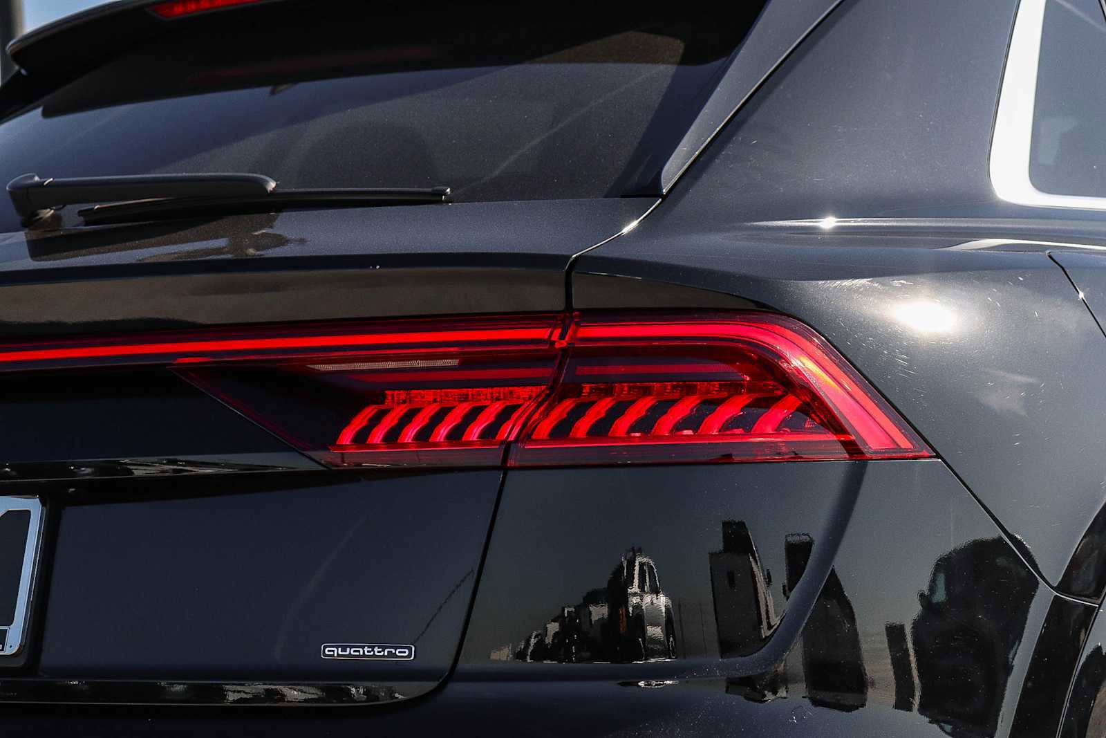 Used 2022 Audi Q8 Premium Plus image 10