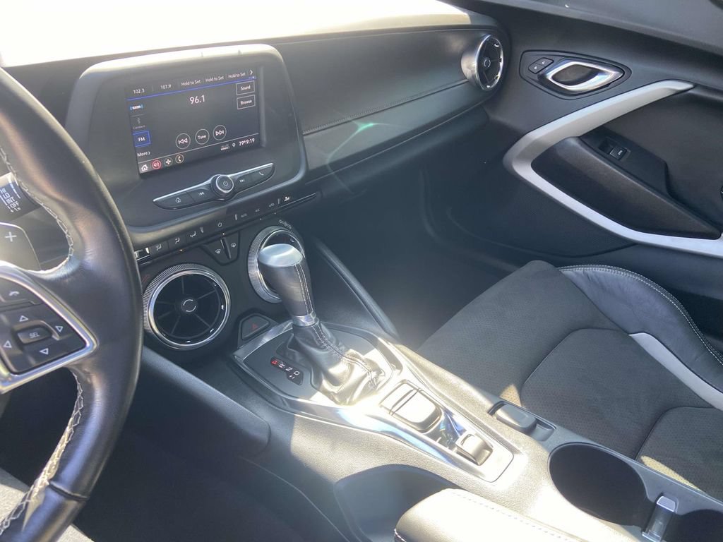 Used 2020 Chevrolet Camaro LT RWD image 20
