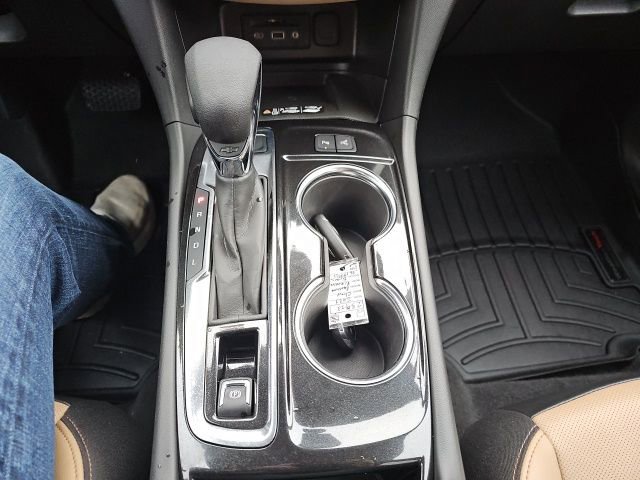 Used 2023 Chevrolet Equinox Premier image 19