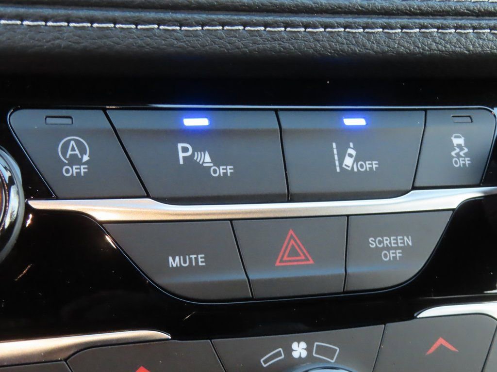 New 2026 Chrysler Pacifica Limited w/ S Appearance Package image 14