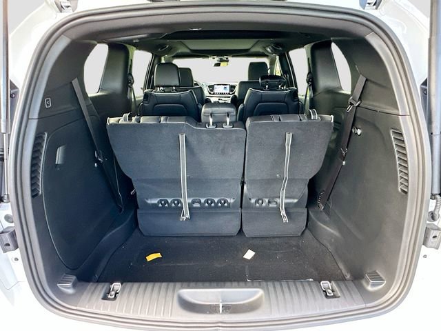 New 2026 Chrysler Pacifica Limited image 5