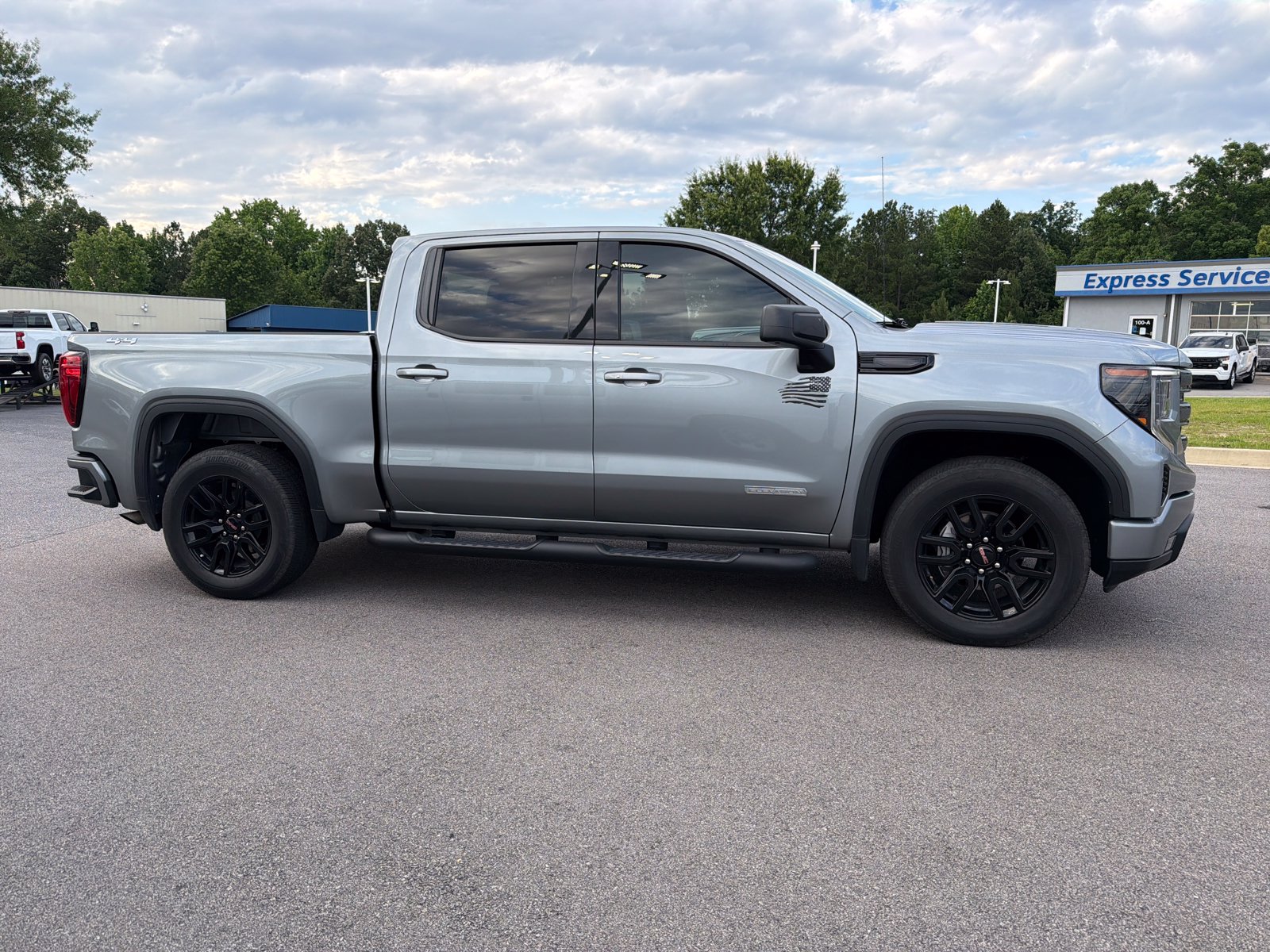 Used 2023 GMC Sierra 1500 Elevation AWD/4WD image 13