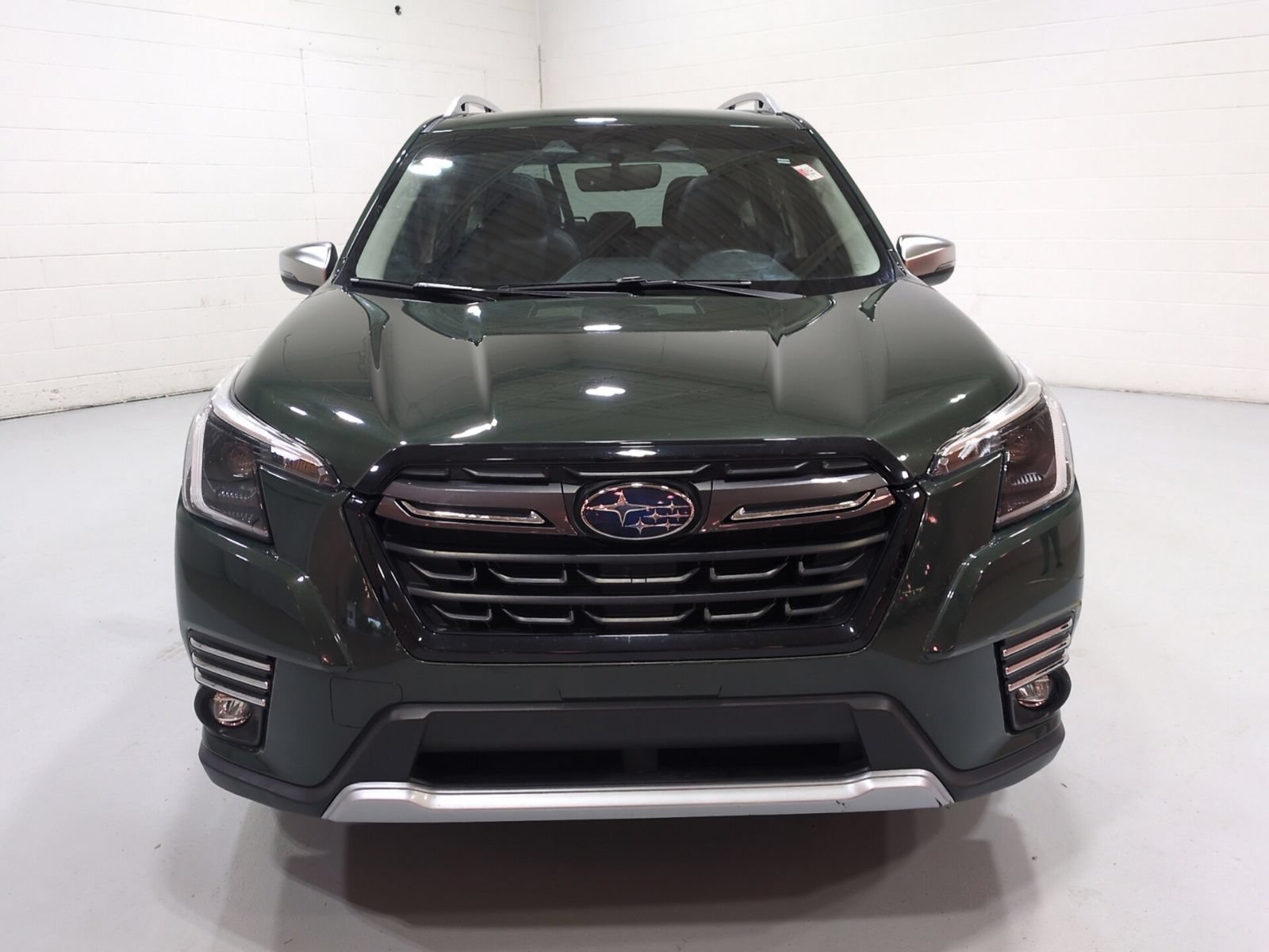 Certified 2023 Subaru Forester Touring w/ Popular Package #2 AWD/4WD image 8