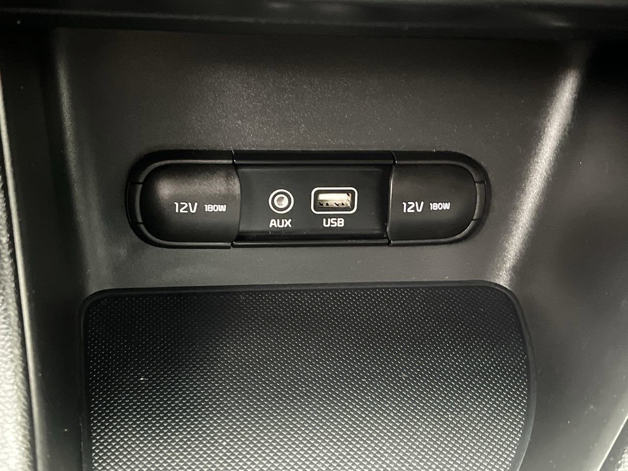 Used 2018 Kia Sportage LX AWD/4WD image 18