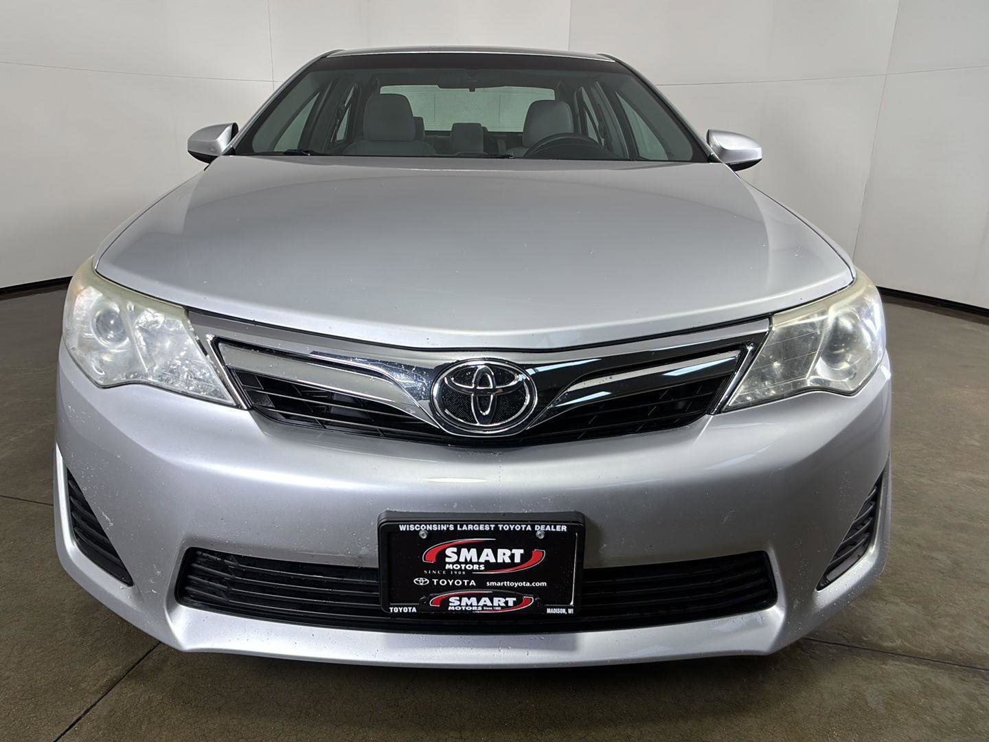 Used 2014 Toyota Camry LE FWD image 6