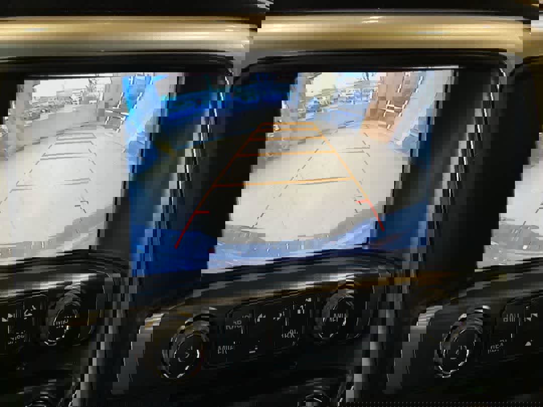 Used 2017 Chevrolet Silverado 1500 LTZ Z71 w/ LTZ Plus Package image 19