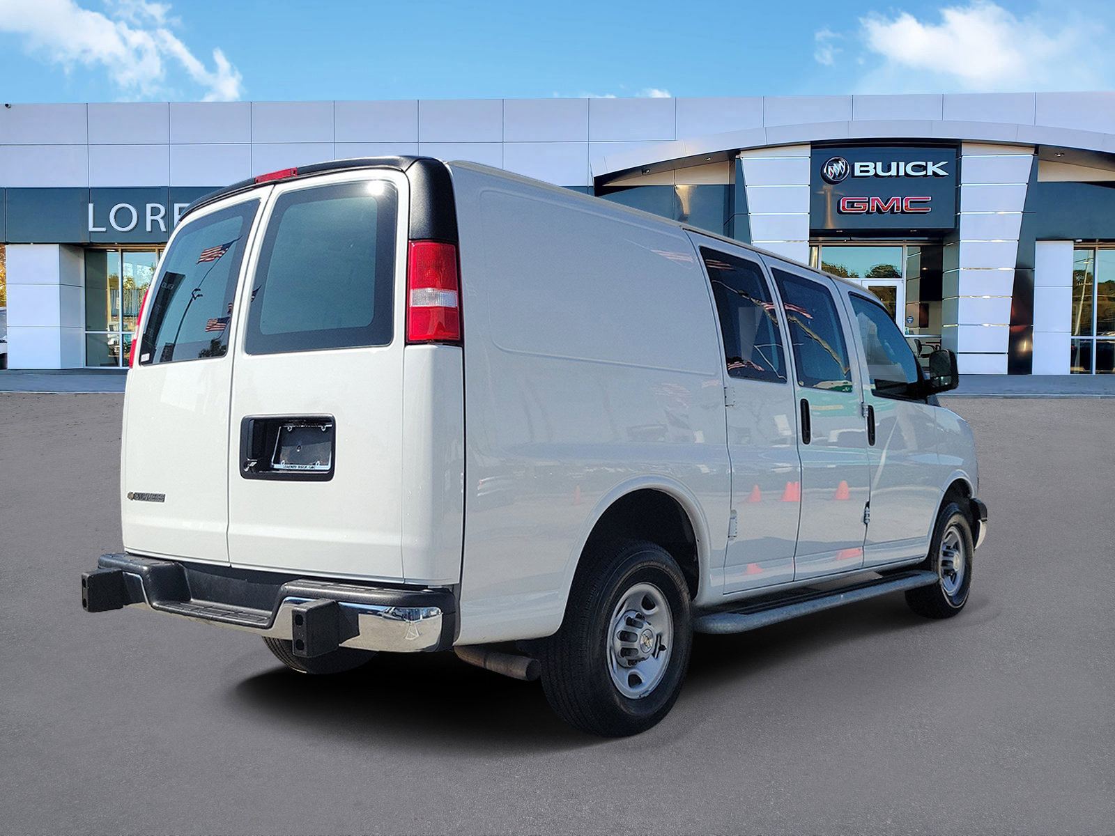 Used 2024 Chevrolet Express 2500 w/ Driver Convenience Package image 5
