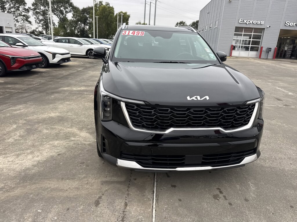 Certified 2025 Kia Sorento S w/ Panoramic Sunroof Package image 8