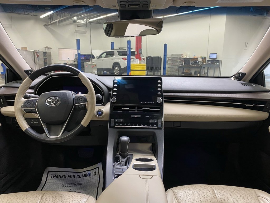 Used 2019 Toyota Avalon Limited w/ Advanced Safety Package image 18