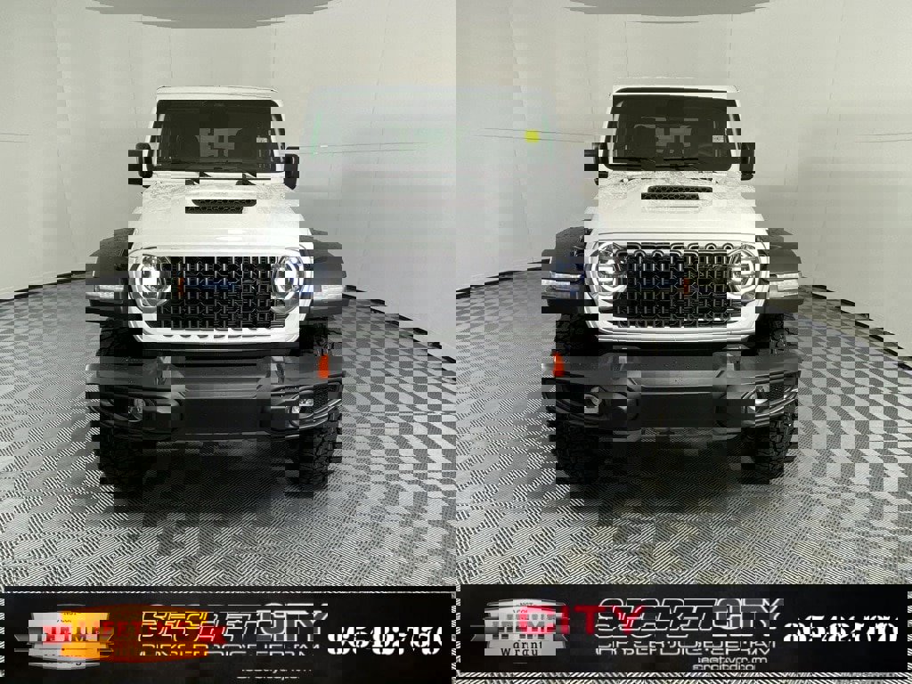 New 2026 Jeep Gladiator Mojave video 2