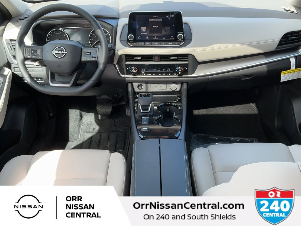 New 2027 Nissan Rogue Dark Armor FWD image 15