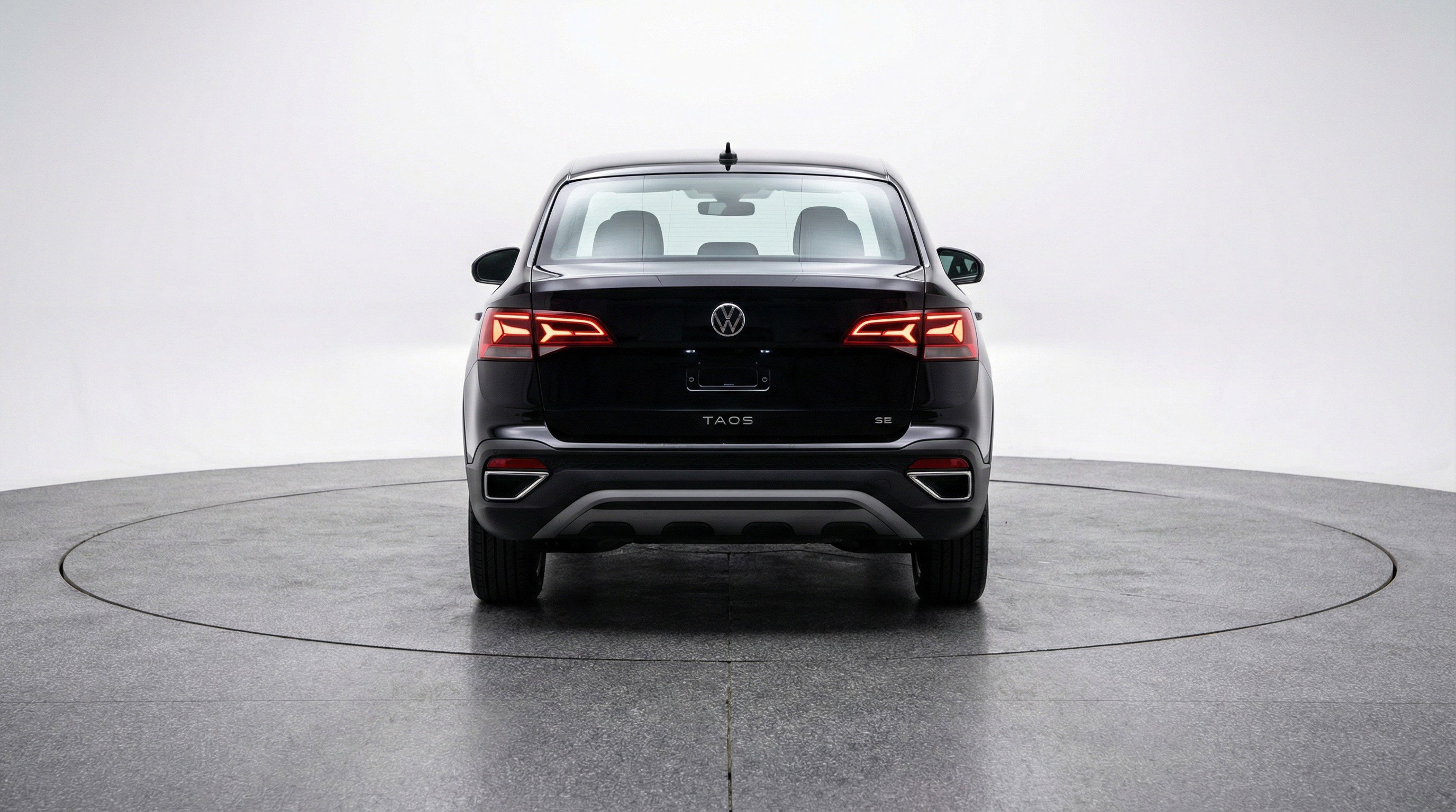 Used 2025 Volkswagen Taos SE FWD image 7