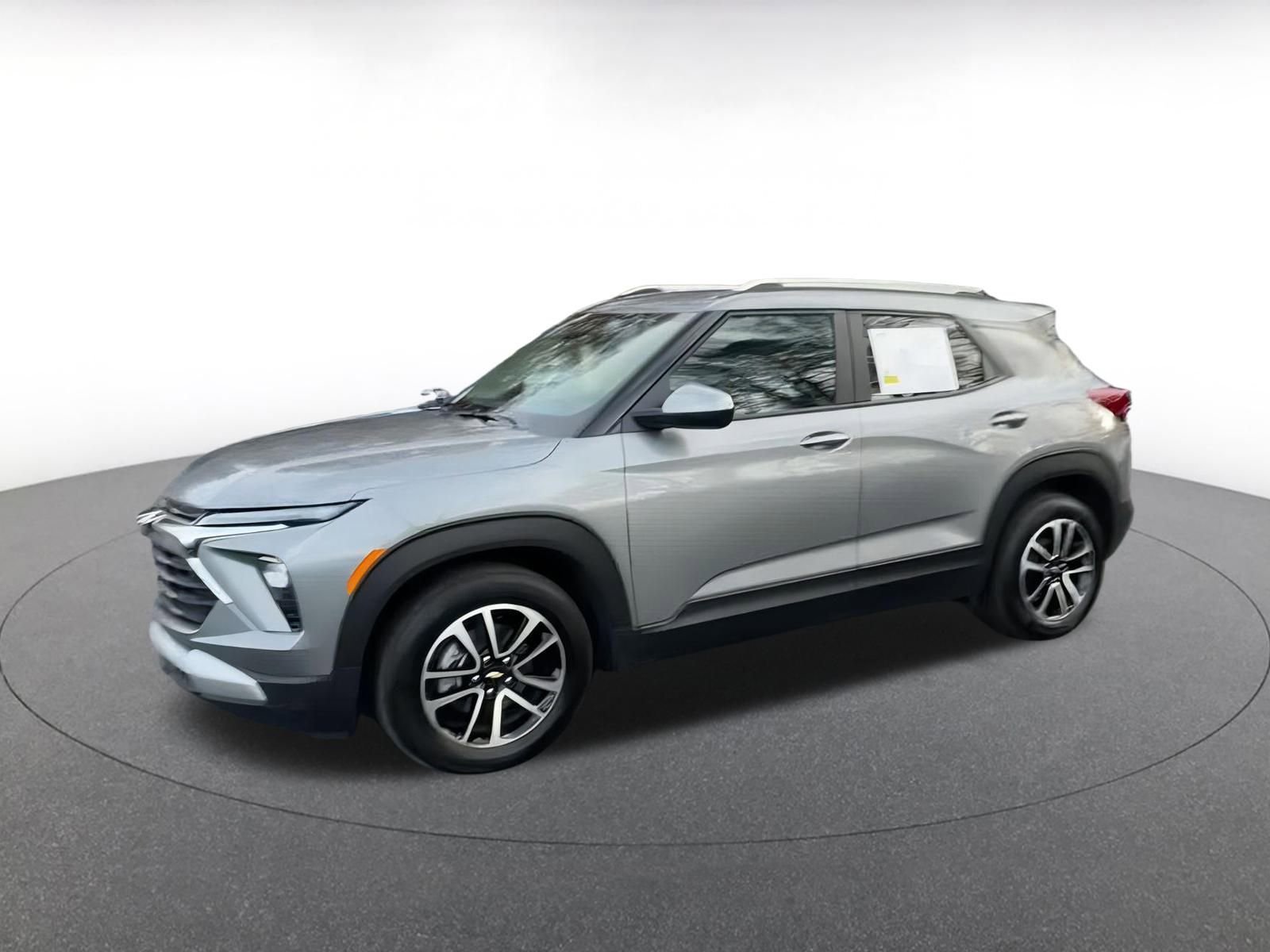 Used 2025 Chevrolet TrailBlazer LT image 8