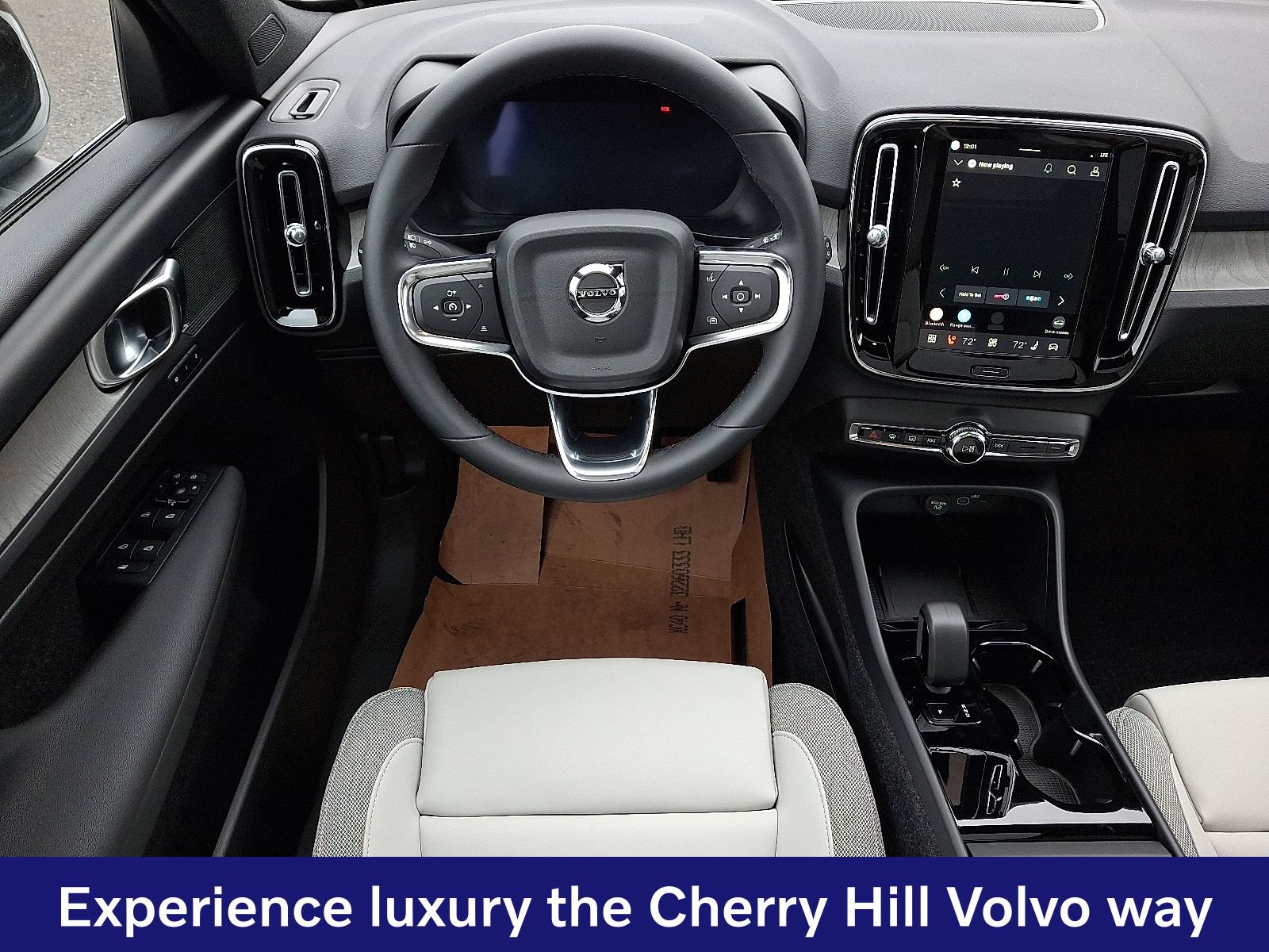 New 2026 Volvo EX40 Plus w/ Climate Package RWD image 7