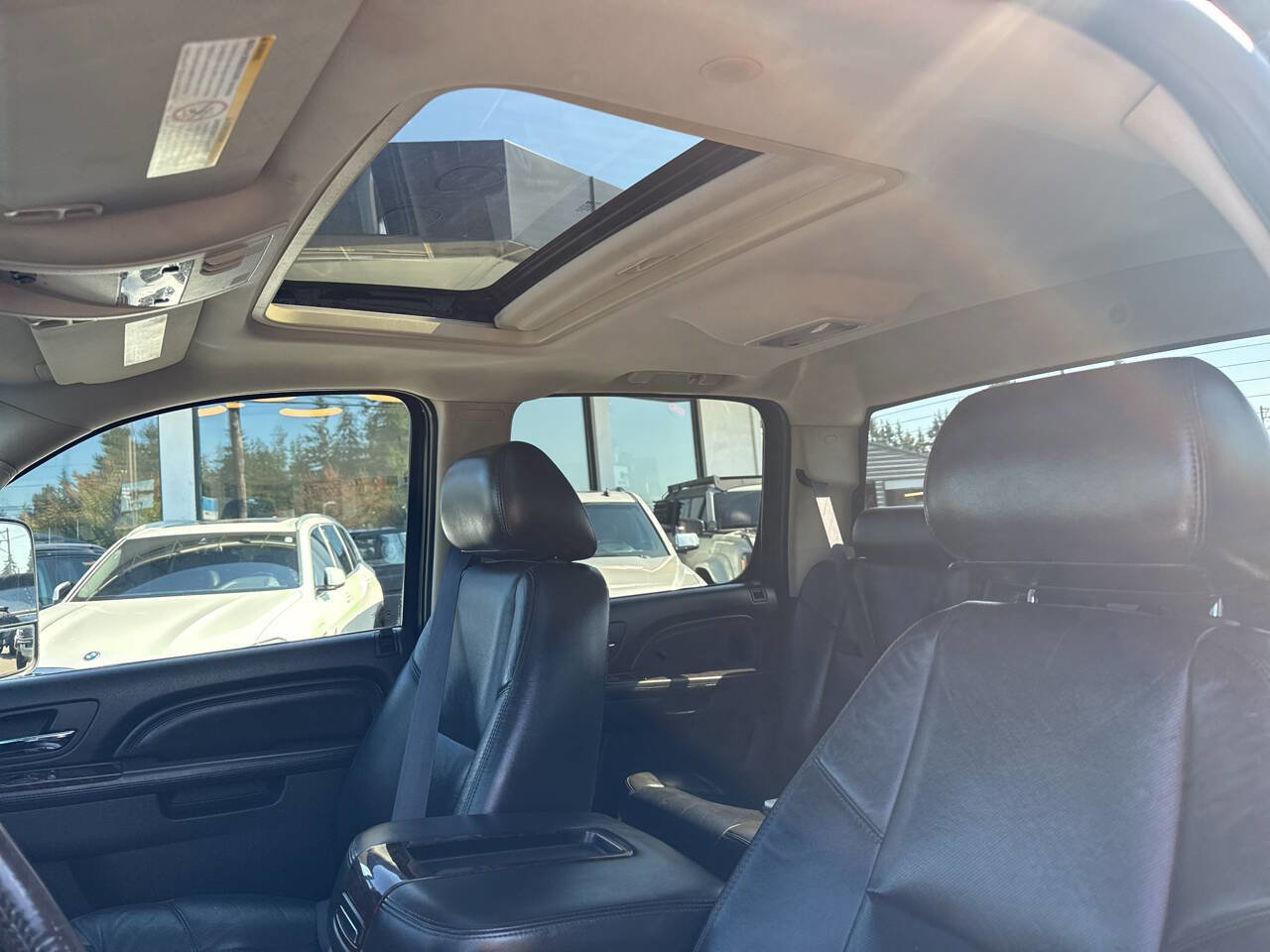 Used 2011 GMC Sierra 3500 Denali image 30