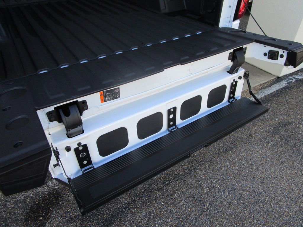 New 2026 GMC Sierra 1500 AT4 w/ AT4 Premium Package image 18