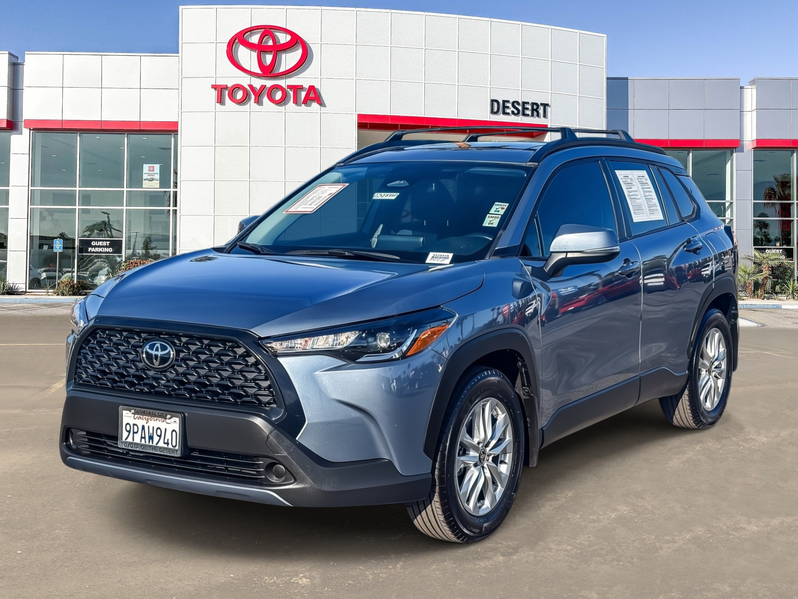 Used 2024 Toyota Corolla Cross LE w/ Moonroof Package FWD image 3