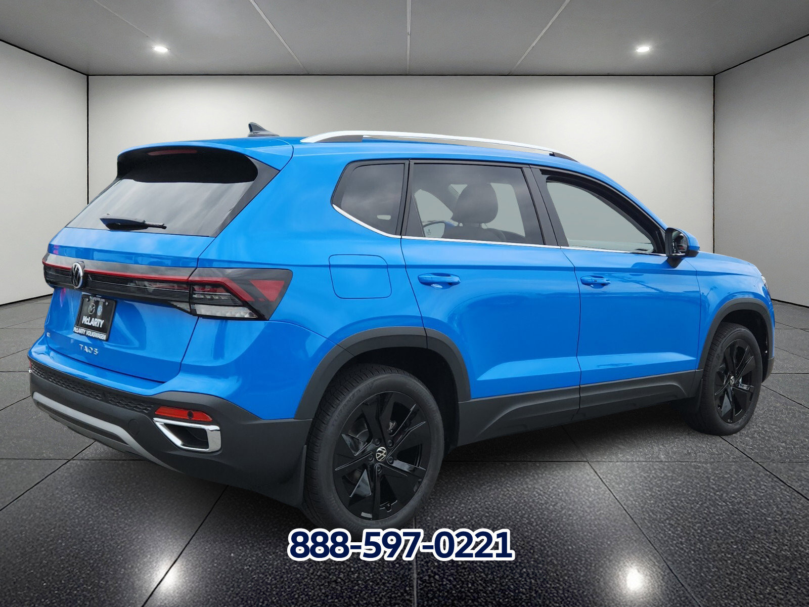 New 2025 Volkswagen Taos SE image 3