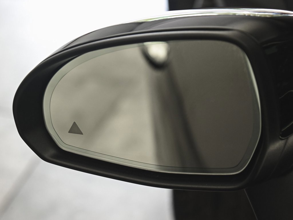 Used 2025 Mercedes-Benz CLE 300 4MATIC Coupe image 37