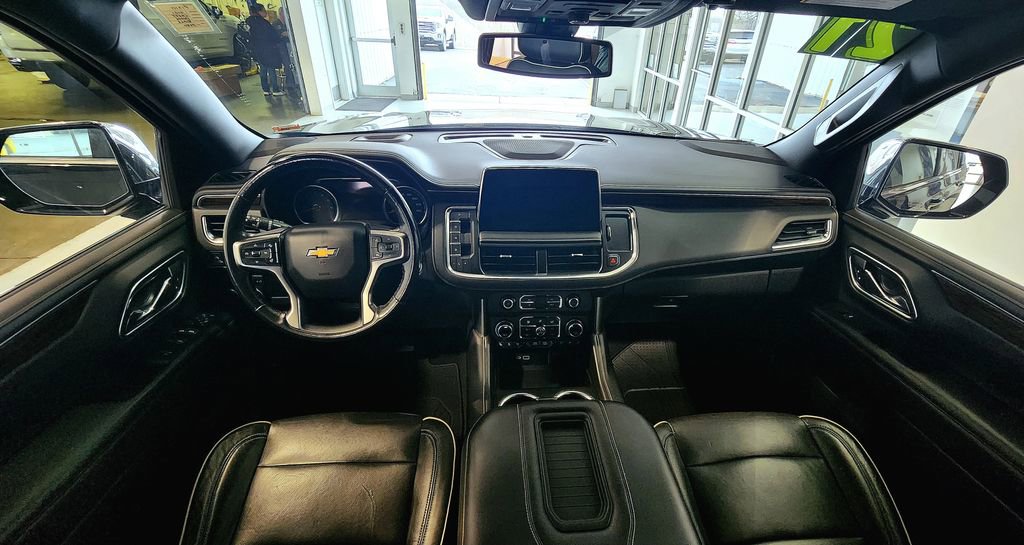 Used 2021 Chevrolet Tahoe Premier AWD/4WD image 14