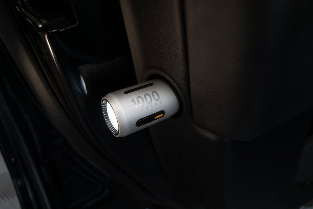 Used 2022 Rivian R1T Adventure image 21