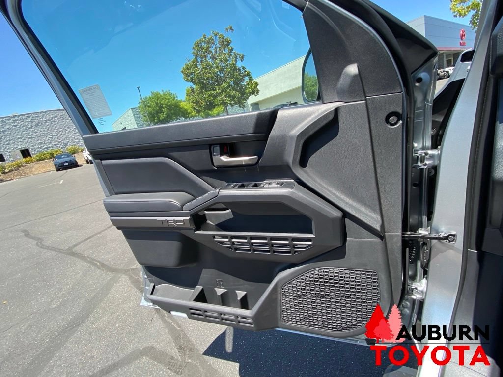 New 2026 Toyota Tacoma TRD Off-Road AWD/4WD image 32