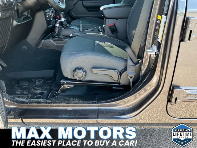 Used 2024 Jeep Wrangler Sport S image 27