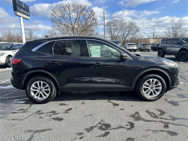 Certified 2022 Ford Escape SE w/ Convenience Package image 4