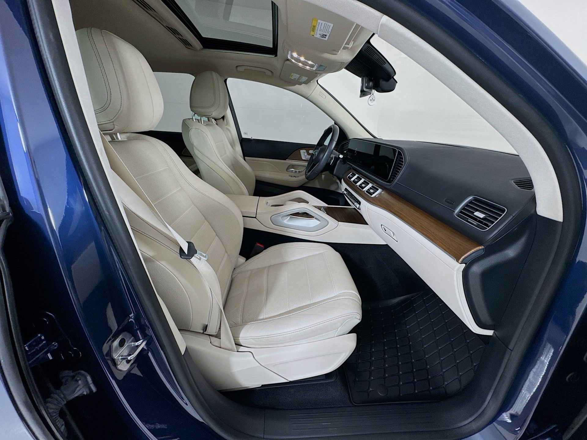 Certified 2024 Mercedes-Benz GLE 450 4MATIC image 31