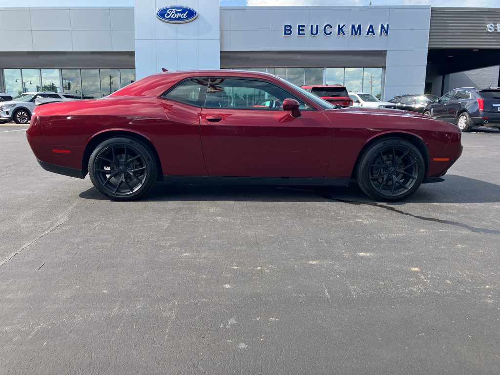Used 2018 Dodge Challenger SXT Plus RWD image 7
