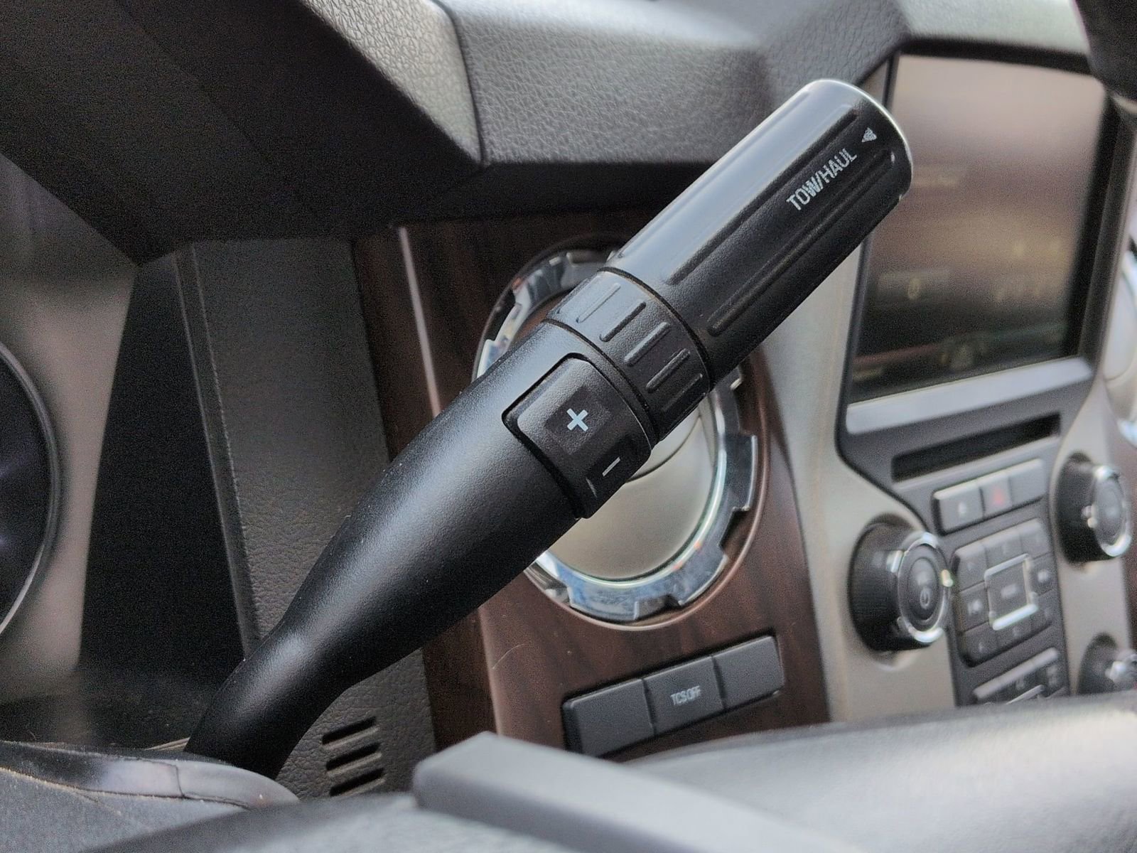 Used 2014 Ford F350 Lariat w/ Lariat Ultimate Package image 38