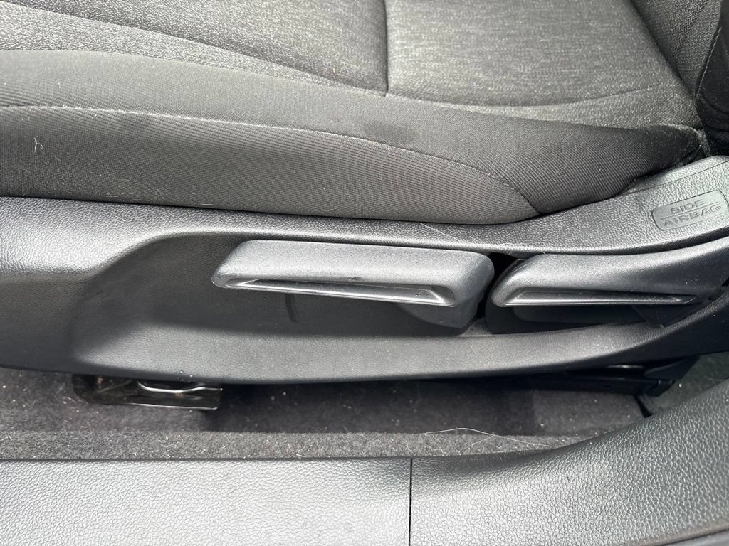 Used 2025 Honda Accord LX image 15