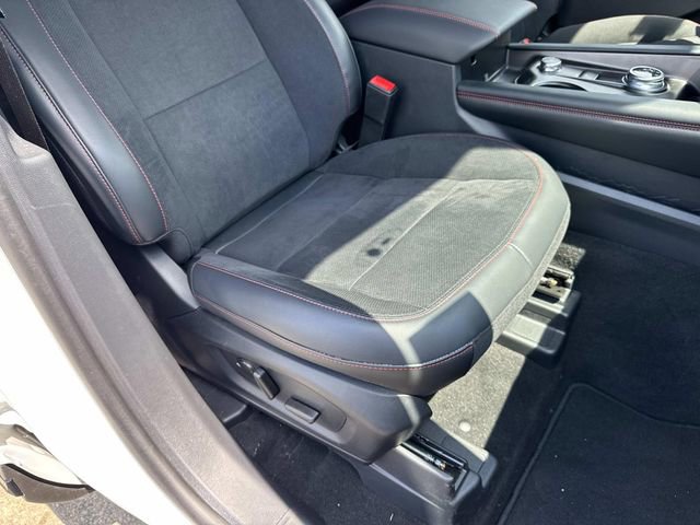 New 2026 Ford Explorer ST AWD/4WD image 15