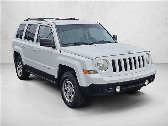 Used 2014 Jeep Patriot Sport FWD image 3