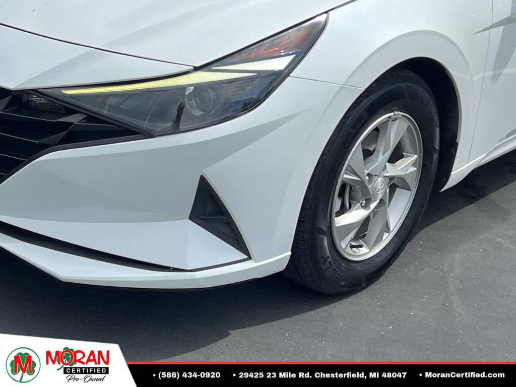 Used 2021 Hyundai Elantra SE FWD image 8