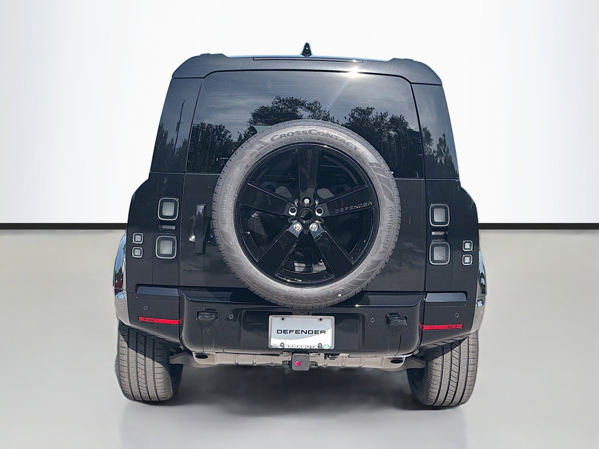 New 2026 Land Rover Defender 110 X-Dynamic SE AWD/4WD image 4