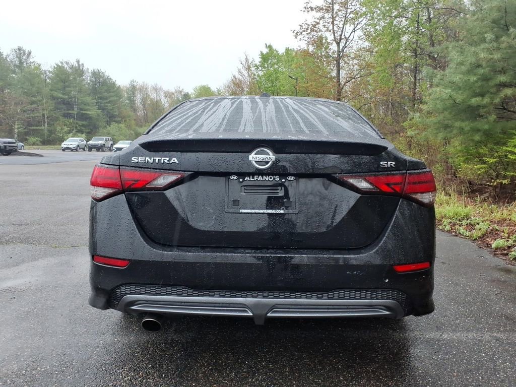 Used 2021 Nissan Sentra SR w/ SR Premium Package FWD image 5