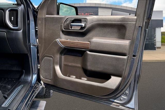 Used 2022 Chevrolet Silverado 1500 LT AWD/4WD image 19
