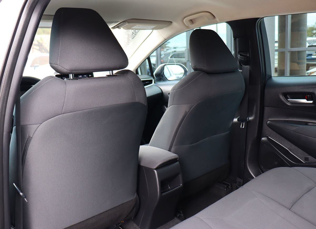 Used 2021 Toyota Corolla LE FWD image 31