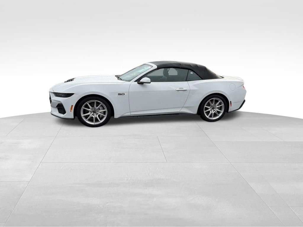 Used 2025 Ford Mustang GT Premium RWD image 6