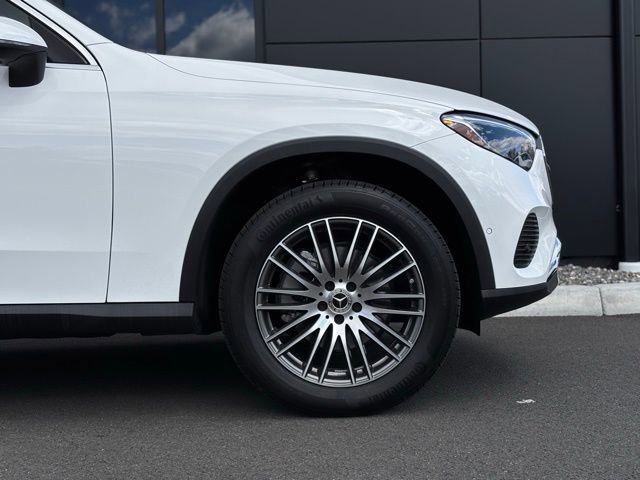 Used 2026 Mercedes-Benz GLC 300 4MATIC image 12