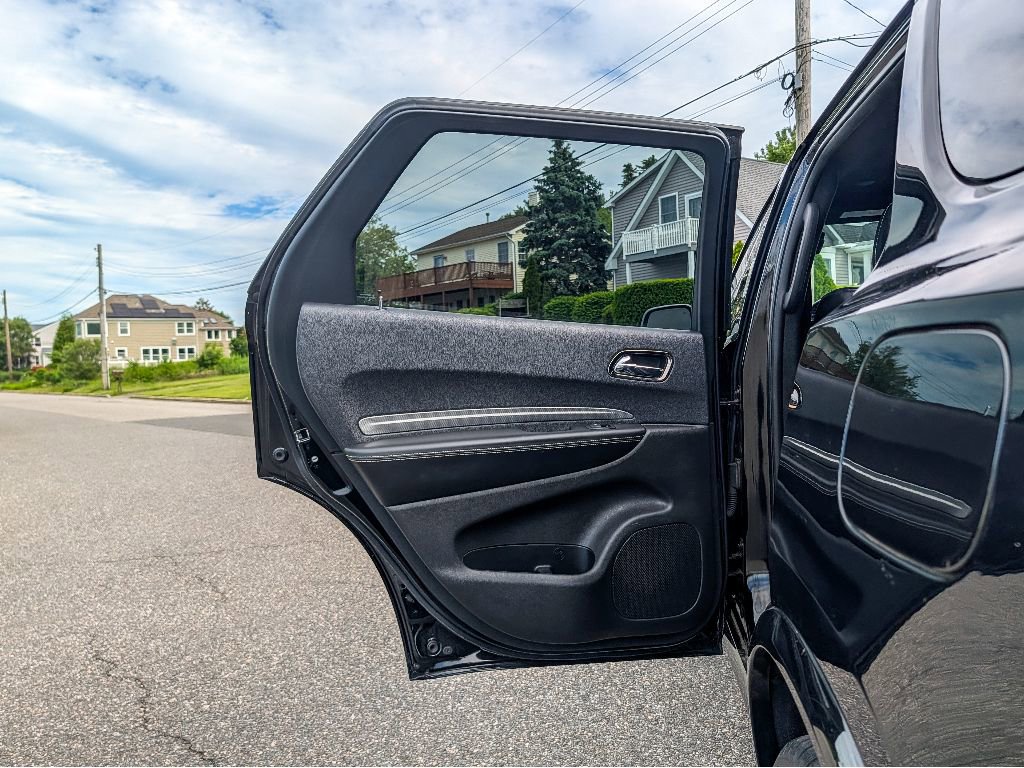 Used 2018 Dodge Durango SRT AWD/4WD image 11
