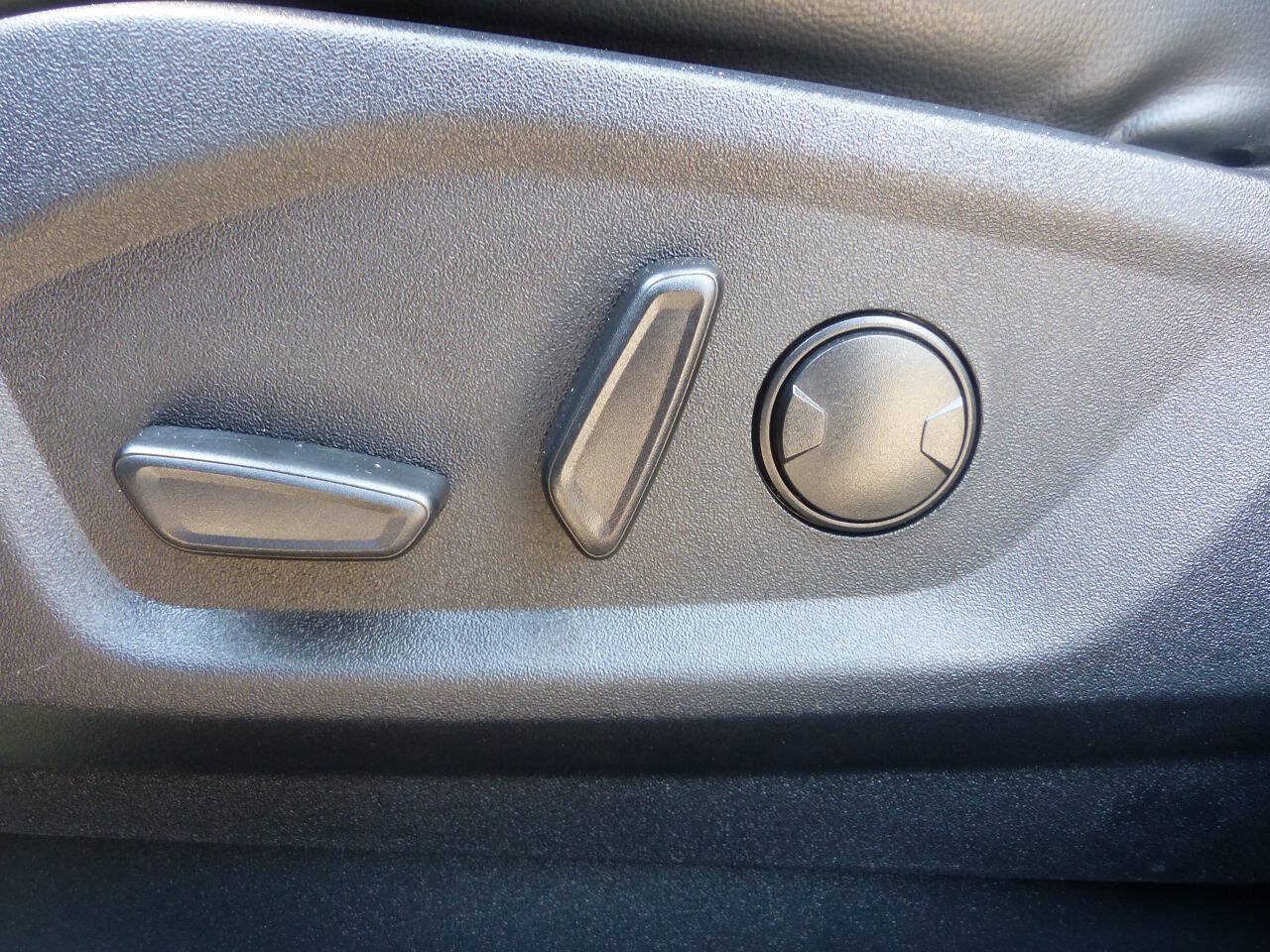 Used 2024 Ford Edge SEL AWD/4WD image 21
