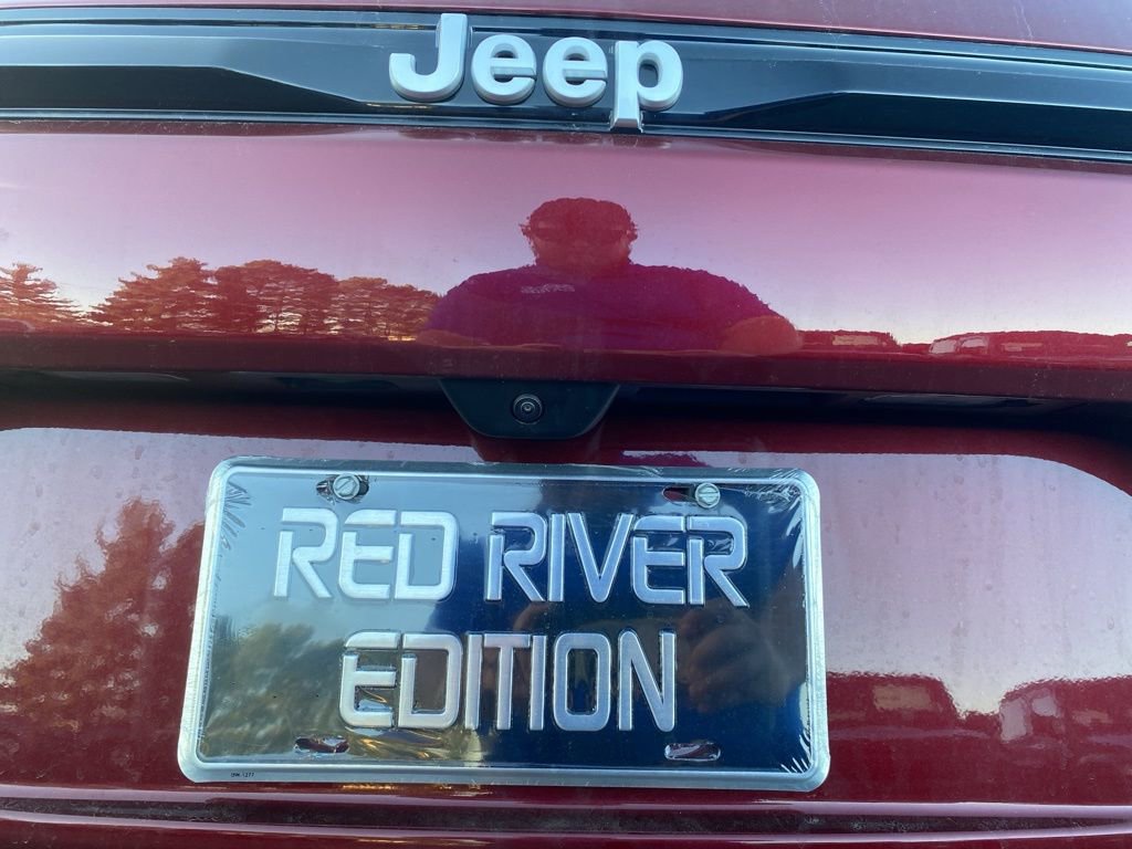 New 2025 Jeep Grand Cherokee Laredo X image 11